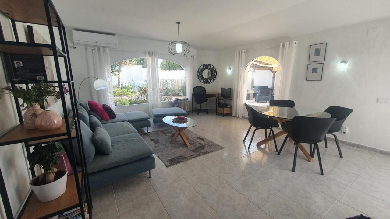 Cheerful 2-Bedroom Villa With Private Pool Calpe Eksteriør billede